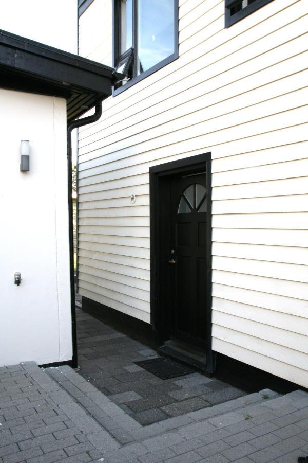 Spacious & Refurbished 1 Bedroom Apartment In Suburban Reykjavik Garthabaer 외부 사진